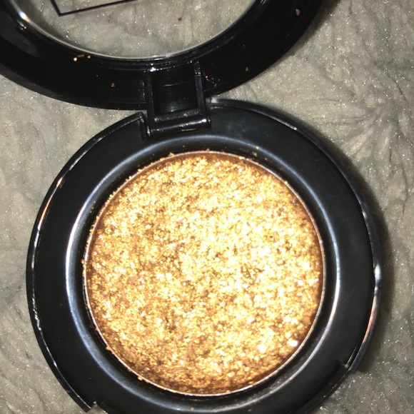 Makeup bundle - Picture 6 of 6